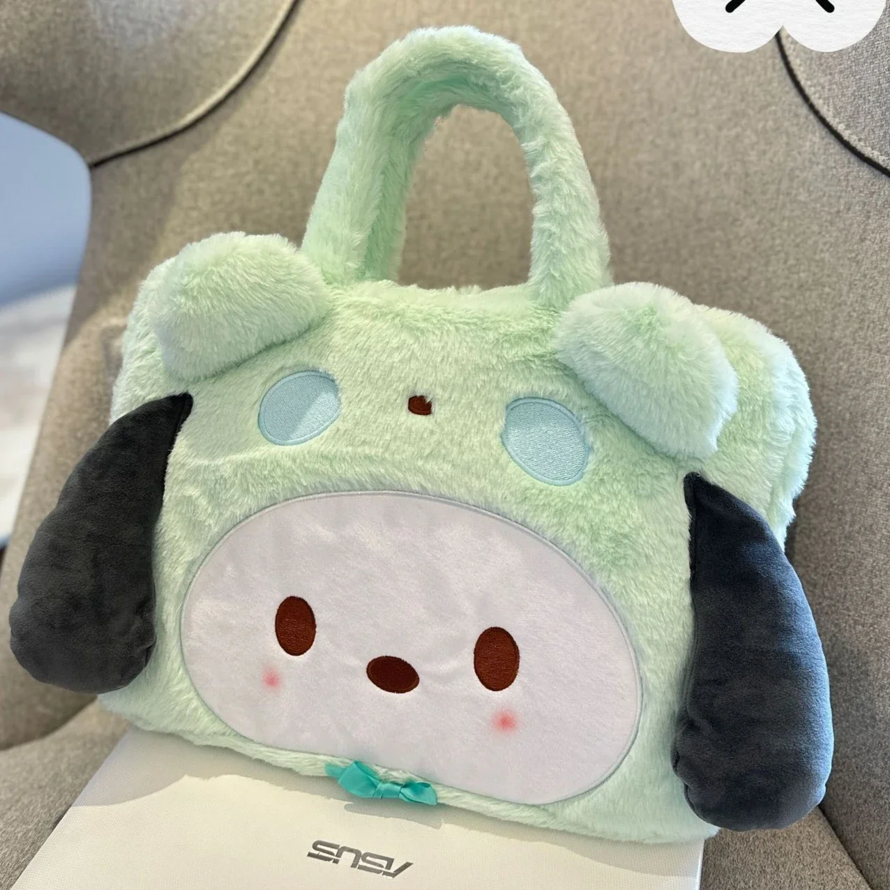 Pochacco Laptop Bag Cute Cartoon High-capacity Plush Tablet Bag Fashion Trend Portable Storage Handbag Birthday Present
Pochacco Laptop Bag Cute Cartoon High-capacity Plush Tablet Bag Fashion Trend Portable Storage Handbag Birthday Present
