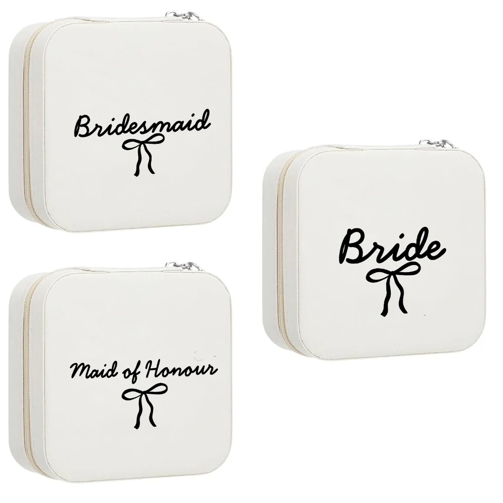 1pcs Bride Bridesmaid Maid of Honor Jewelry Box Bride To Be Jewelry Organizer Bridal Shower Bridesmaid Gift Wedding Accessories
1pcs Bride Bridesmaid Maid of Honor Jewelry Box Bride To Be Jewelry Organizer Bridal Shower Bridesmaid Gift Wedding Accessories