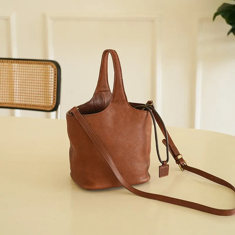 Johnature Genuine Leather Women's Bag 2025 New Retro Handbag Large Capacity Soft Cowhide Bucket Bag Shoulder Crossbody Bags
Johnature Genuine Leather Women's Bag 2025 New Retro Handbag Large Capacity Soft Cowhide Bucket Bag Shoulder Crossbody Bags