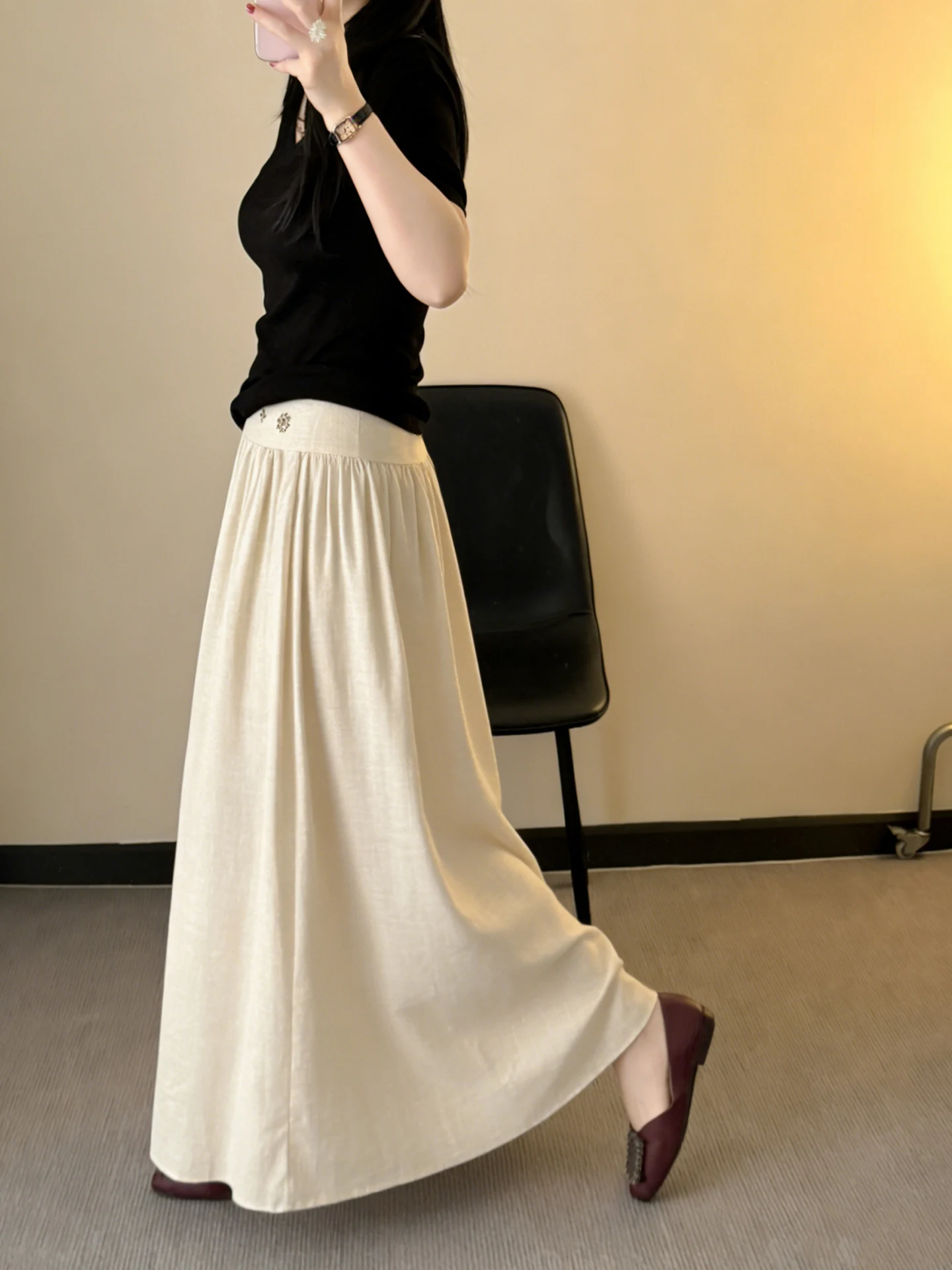 Юбка миди А-силуэта с высокой талией из хлопка и льна, струящаяся, для повседневной носки, стройнящая, летняя, длинная, женская, свободного кроя
Юбка миди А-силуэта с высокой талией из хлопка и льна, струящаяся, для повседневной носки, стройнящая, летняя, длинная, женская, свободного кроя