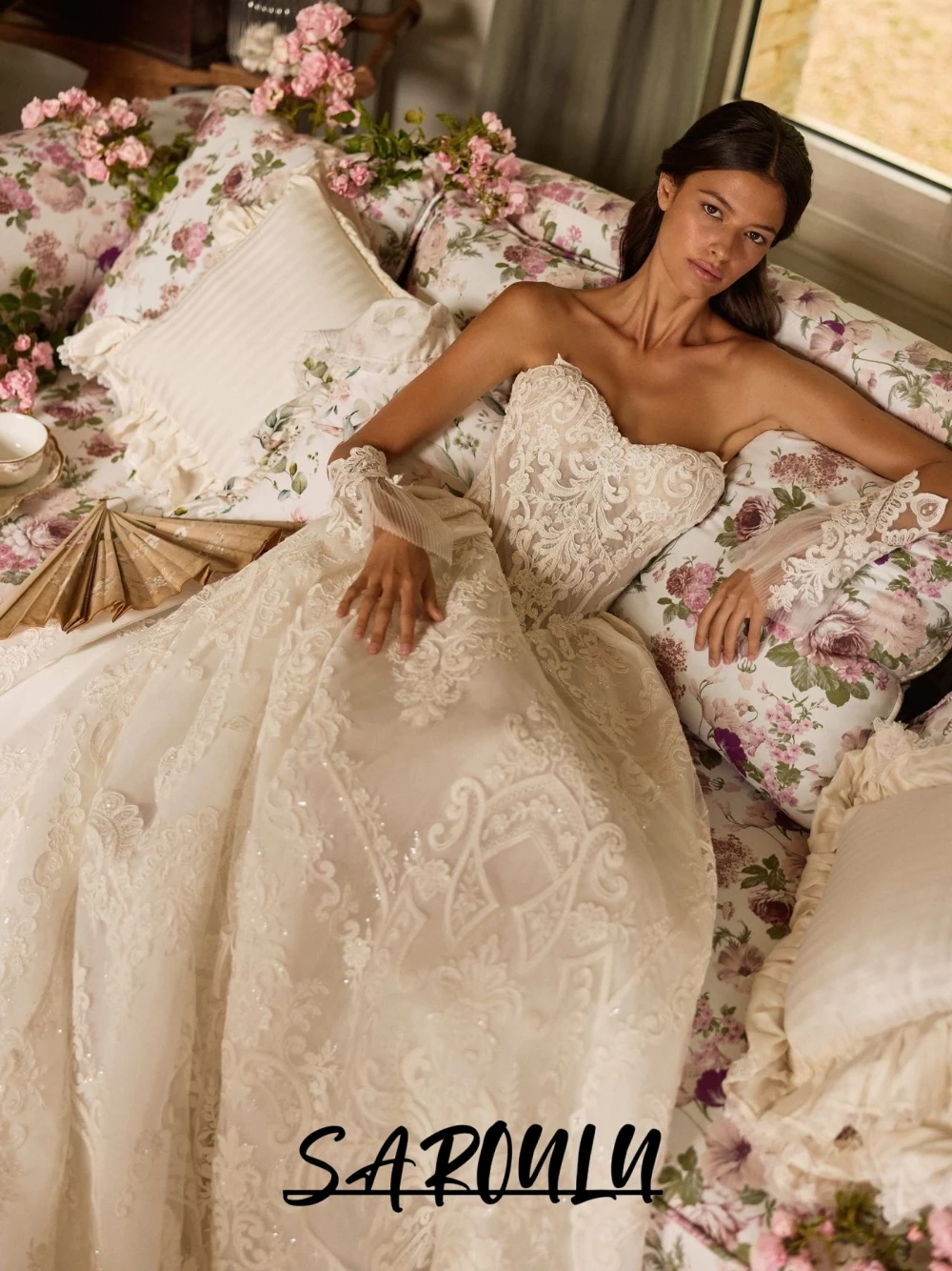 Princess Appliques Ball Gown Wedding Dress Classy Sweetheart Neckline With Sparkle Lace Customized Stunning Long Bride Wear
Princess Appliques Ball Gown Wedding Dress Classy Sweetheart Neckline With Sparkle Lace Customized Stunning Long Bride Wear