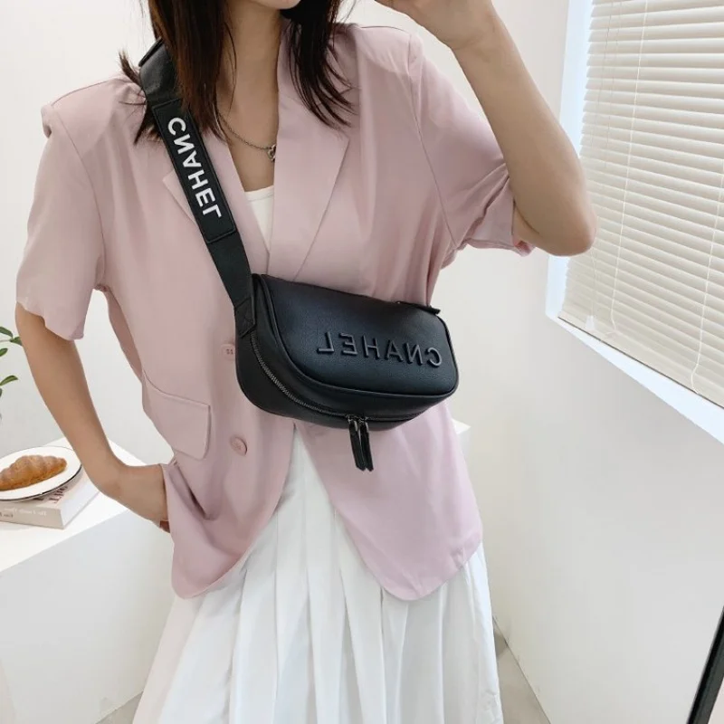 Women's Crossbody-Bag Made Of Peach-Blossom-Patterned Leather Boasting Casual Paris High-End Neat Daily Style
Women's Crossbody-Bag Made Of Peach-Blossom-Patterned Leather Boasting Casual Paris High-End Neat Daily Style