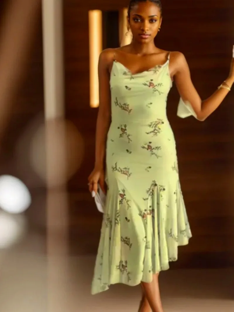 New Holiday Print Irregular Beach Long Dress 2025 New Women Fashion Backless Printing Silk Midi Dress for Summer Vestidos
New Holiday Print Irregular Beach Long Dress 2025 New Women Fashion Backless Printing Silk Midi Dress for Summer Vestidos
