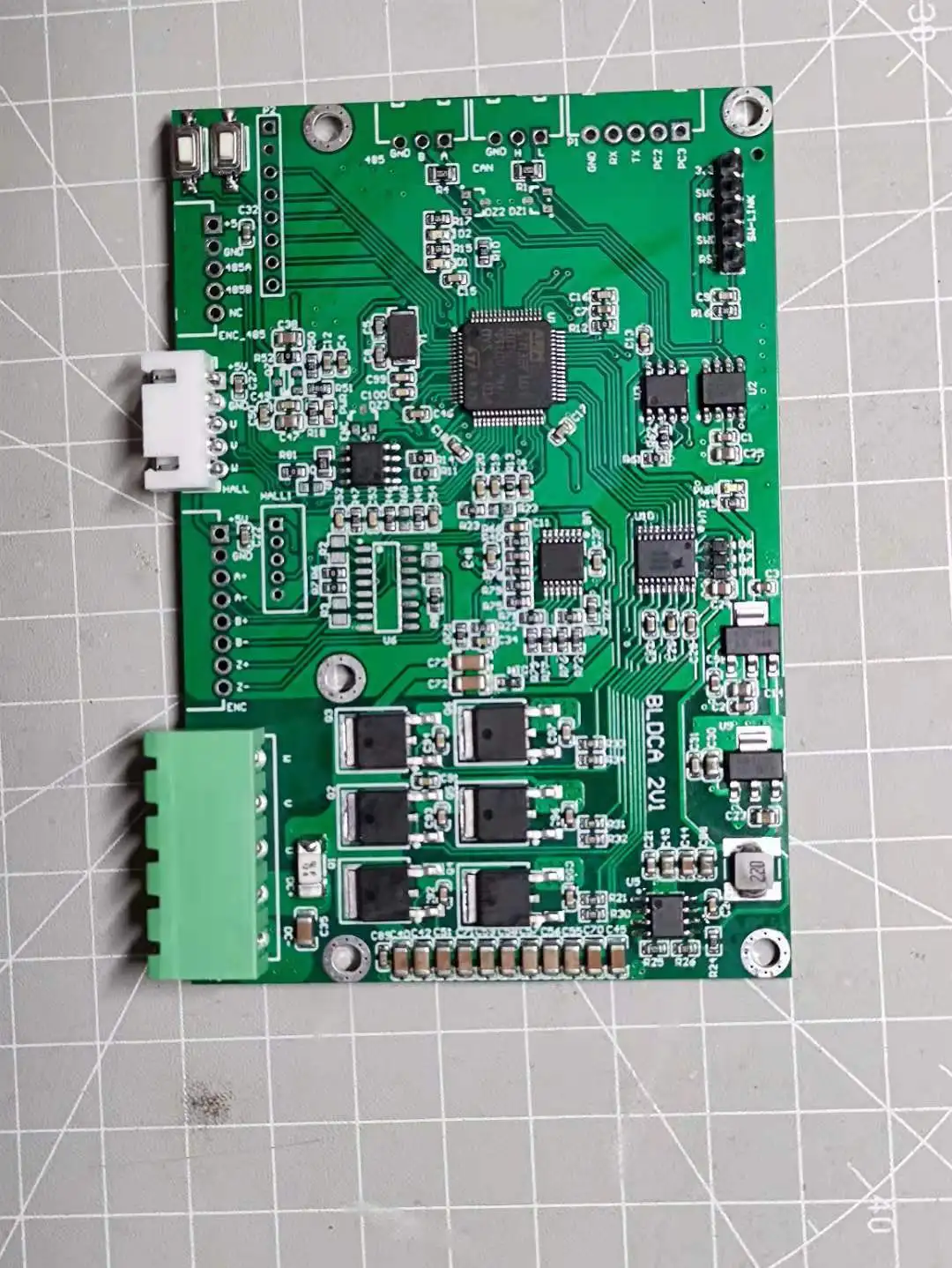 APM32 Плата разработки бесщеточного двигателя постоянного тока BLDC HALL, векторное управление обратной связью FOC
APM32 Плата разработки бесщеточного двигателя постоянного тока BLDC HALL, векторное управление обратной связью FOC