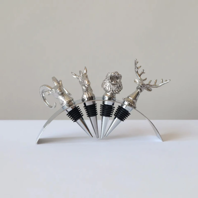 Modern luxury metal artist home decoration desktop living room animal crafts hotel restaurant decoration original design
Modern luxury metal artist home decoration desktop living room animal crafts hotel restaurant decoration original design