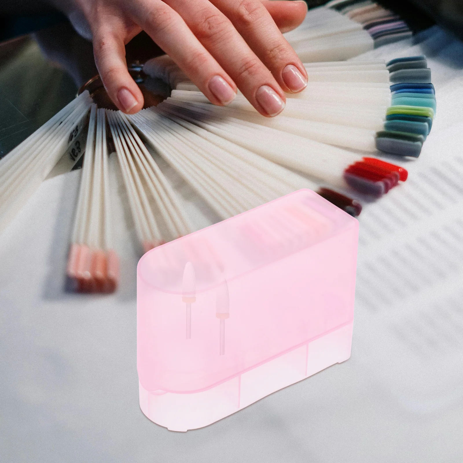 24 Holes Nail Drill Bits Container Plastic Grinding Head Storage Box Half Transparent Pink Dustproof Manicure Polishing
24 Holes Nail Drill Bits Container Plastic Grinding Head Storage Box Half Transparent Pink Dustproof Manicure Polishing