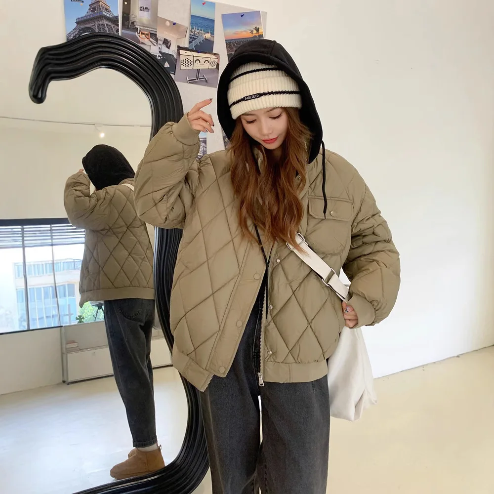 New Female Winter Fake Two-piece Cotton Padded Jacket Coat Rhombus Splicing Hooded Sweater Cotton Jacket Women Thick Outerwear
New Female Winter Fake Two-piece Cotton Padded Jacket Coat Rhombus Splicing Hooded Sweater Cotton Jacket Women Thick Outerwear