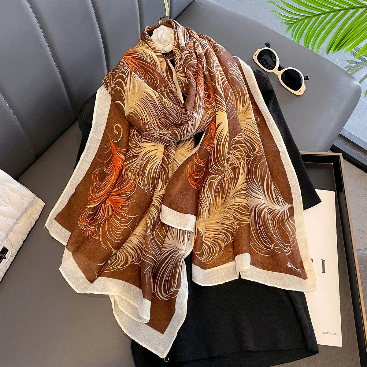 Новый длинный шарф с принтом для женщин, высококачественный шарф с несколькими узорами, легкая дышащая элегантная шаль, дизайнерские шарфы, платок, хиджаб
Новый длинный шарф с принтом для женщин, высококачественный шарф с несколькими узорами, легкая дышащая элегантная шаль, дизайнерские шарфы, платок, хиджаб