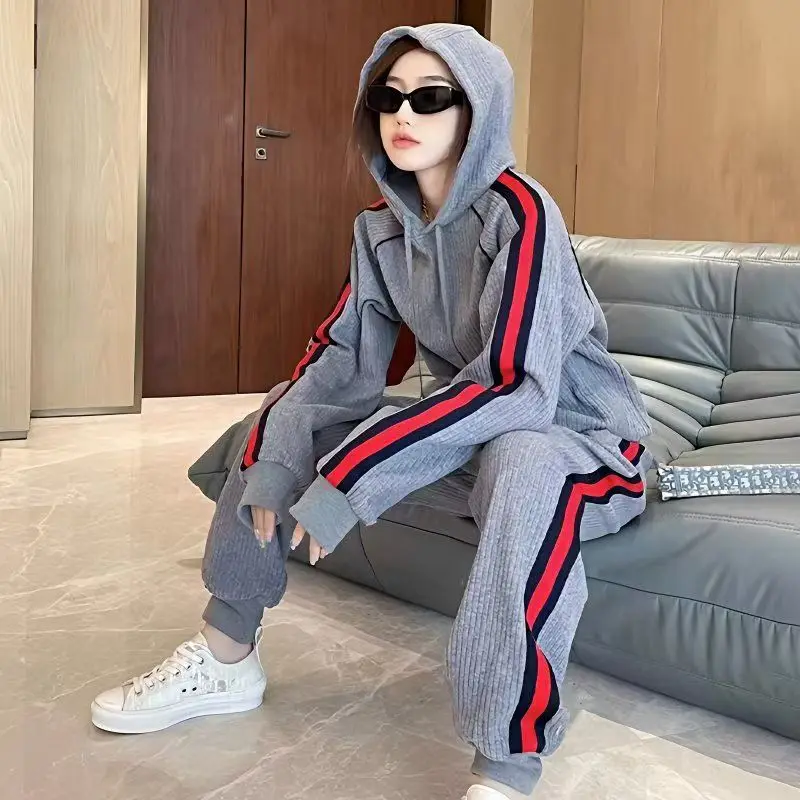 Two Piece Sets Womens Outfits Korean Tracksuit Hooded Loose Sweatshirt Casual Pencil Pants Suit Roupas Femme Oversized Set 2025
Two Piece Sets Womens Outfits Korean Tracksuit Hooded Loose Sweatshirt Casual Pencil Pants Suit Roupas Femme Oversized Set 2025