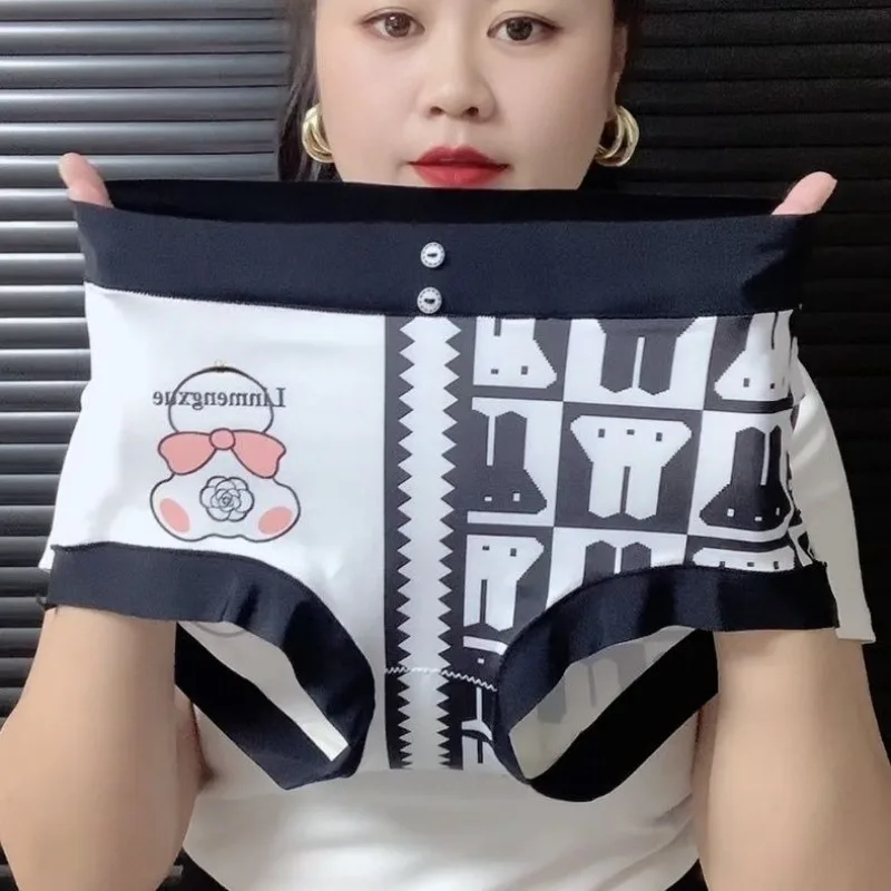 Fashion Light Luxury Plus-size Underwear Ice Silk Mask Comfort Seamless Cartoon Cute Stylish Women's Triangle Pants Chubby Girls
Fashion Light Luxury Plus-size Underwear Ice Silk Mask Comfort Seamless Cartoon Cute Stylish Women's Triangle Pants Chubby Girls