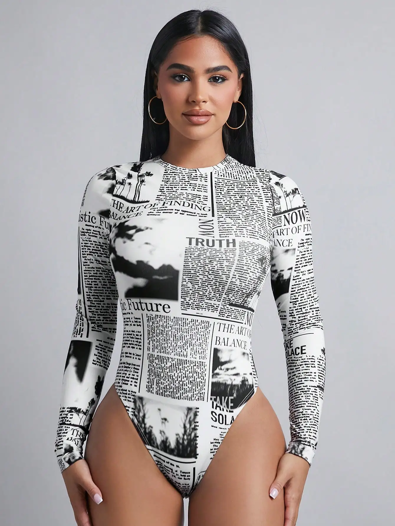 Petite Newspaper Print Long Sleeve Slim Fit Bodysuit
Petite Newspaper Print Long Sleeve Slim Fit Bodysuit