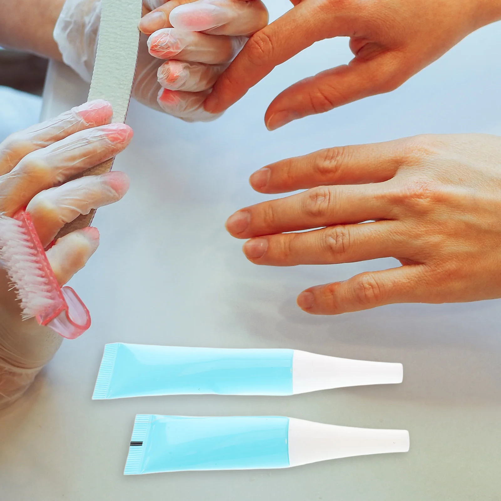 2 шт. клей для ногтей, сильный клей, идеально подходит для накладных ногтей, кончики ногтей, стразы, маникюрный инструмент для женщин, профессиональное использование
2 шт. клей для ногтей, сильный клей, идеально подходит для накладных ногтей, кончики ногтей, стразы, маникюрный инструмент для женщин, профессиональное использование