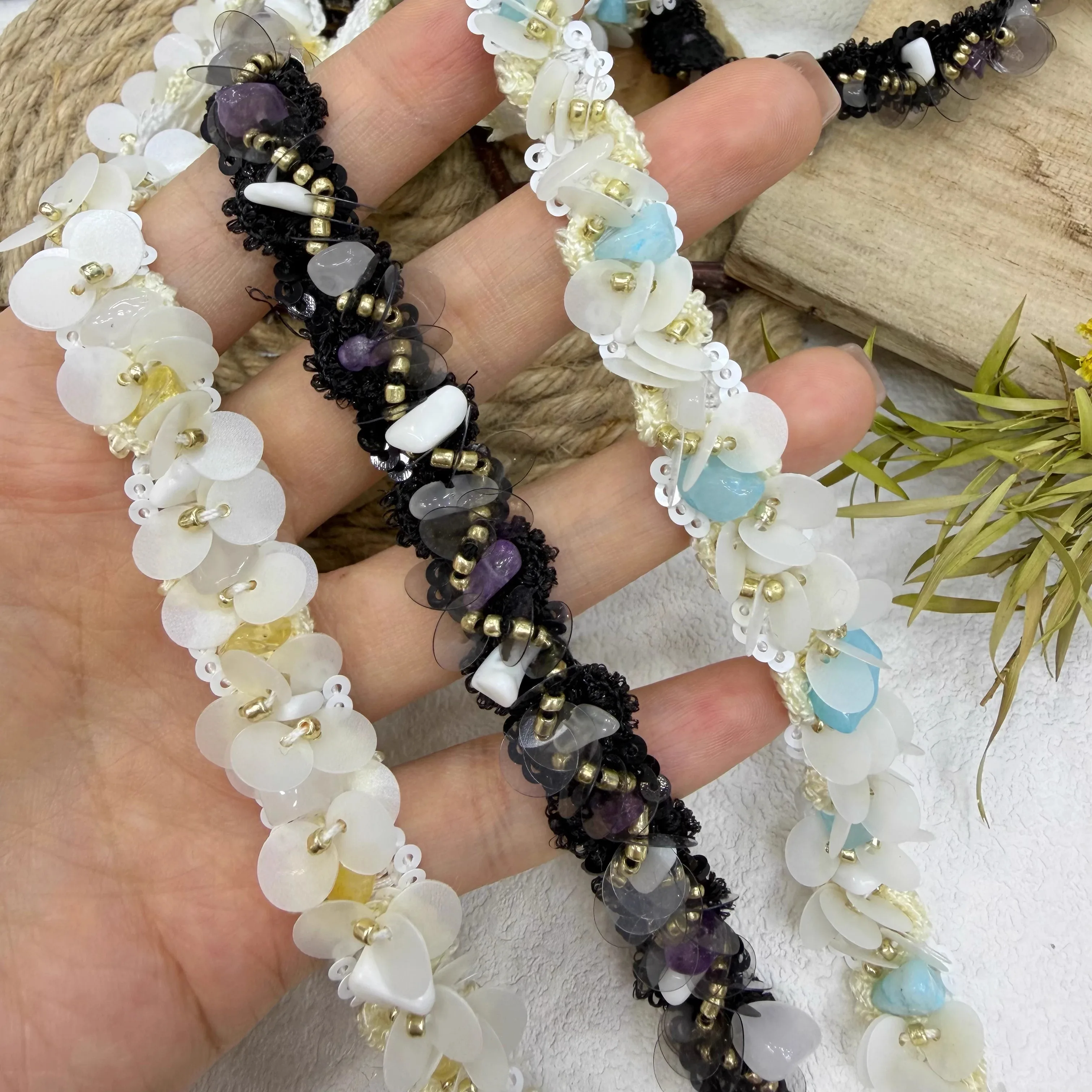 1yard Hand sewn sequins Lace Trim,Wedding Dress Collar Clothing Home Textile And Diy Crafts Sewing Supply lace ribbon
1yard Hand sewn sequins Lace Trim,Wedding Dress Collar Clothing Home Textile And Diy Crafts Sewing Supply lace ribbon