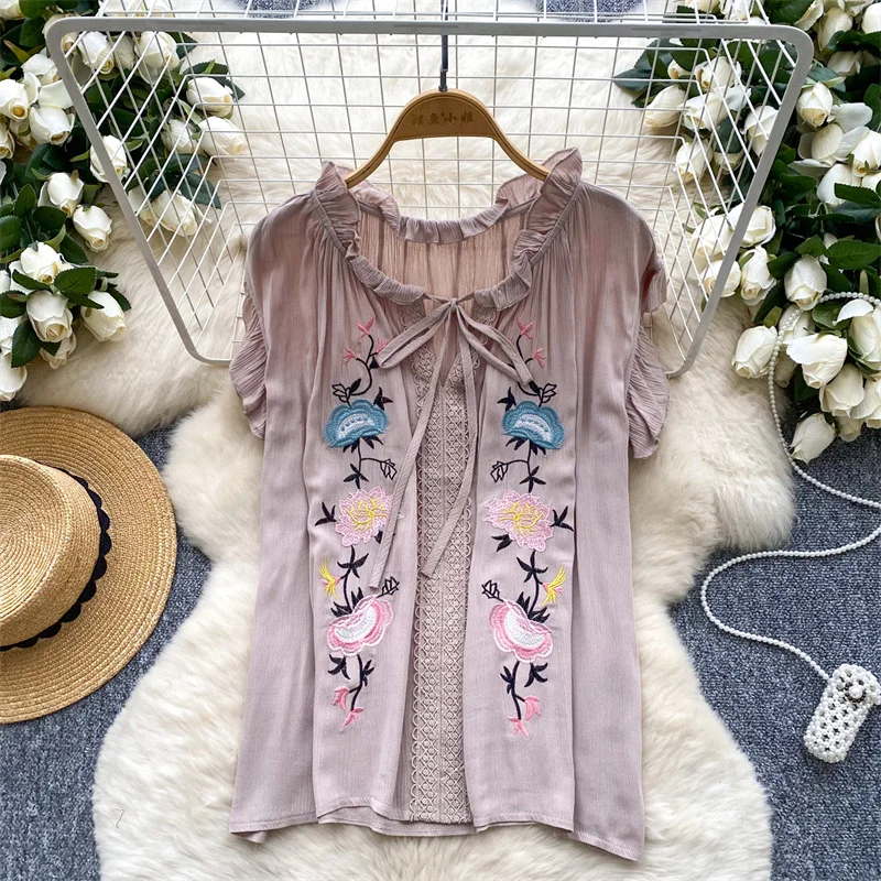 2025 Summer Exquisite Sweet Heavy Embroidery Lace Up Tops Western O Neck Women Shirt All-match Slim Casual Fresh Ladies
2025 Summer Exquisite Sweet Heavy Embroidery Lace Up Tops Western O Neck Women Shirt All-match Slim Casual Fresh Ladies