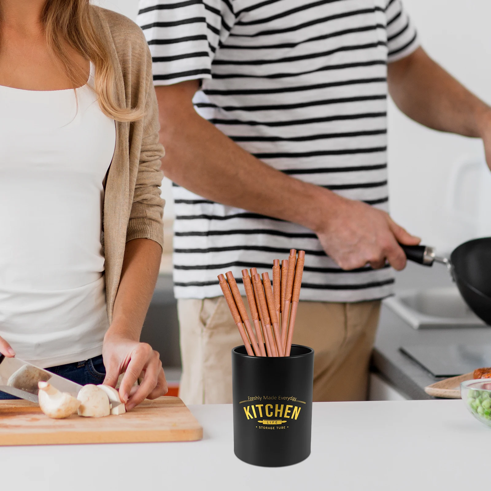 Kitchenware Storage Bucket Black Countertop Chopstick Holder Spoon Utensils Silverware Draining Rack Cutlery Organizer
Kitchenware Storage Bucket Black Countertop Chopstick Holder Spoon Utensils Silverware Draining Rack Cutlery Organizer