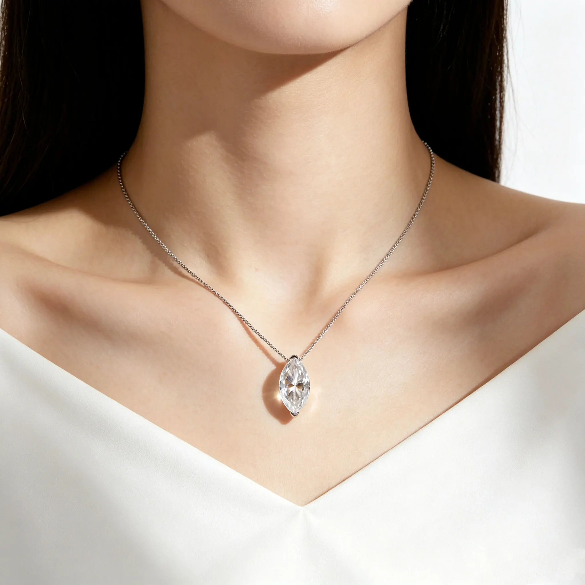 Horse Eye 5-carat D-color moissanite pendant necklace, women's horse eye cut moissanite over side diamond pen with certificate, black card, light luxury, elegant and versatile for both men and women, party gift, birthday gift, Valentine's Day jewelry
Horse Eye 5-carat D-color moissanite pendant necklace, women's horse eye cut moissanite over side diamond pen with certificate, black card, light luxury, elegant and versatile for both men and women, party gift, birthday gift, Valentine's Day jewelry
