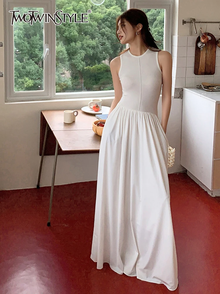 TWOTWINSTYLE Temperament Pullover Dresses Women Round Neck Sleeveless High Waist Spliced Pockets Solid A Line Long Derss Female
TWOTWINSTYLE Temperament Pullover Dresses Women Round Neck Sleeveless High Waist Spliced Pockets Solid A Line Long Derss Female
