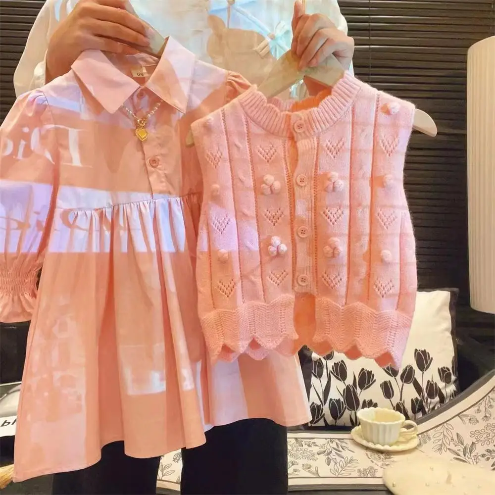 New Girls Suits Autumn Dress 2024 New Children Skirt Vest Two-piece Princess Skirt Sweater Set Korean Sweet Style Fashion
New Girls Suits Autumn Dress 2024 New Children Skirt Vest Two-piece Princess Skirt Sweater Set Korean Sweet Style Fashion