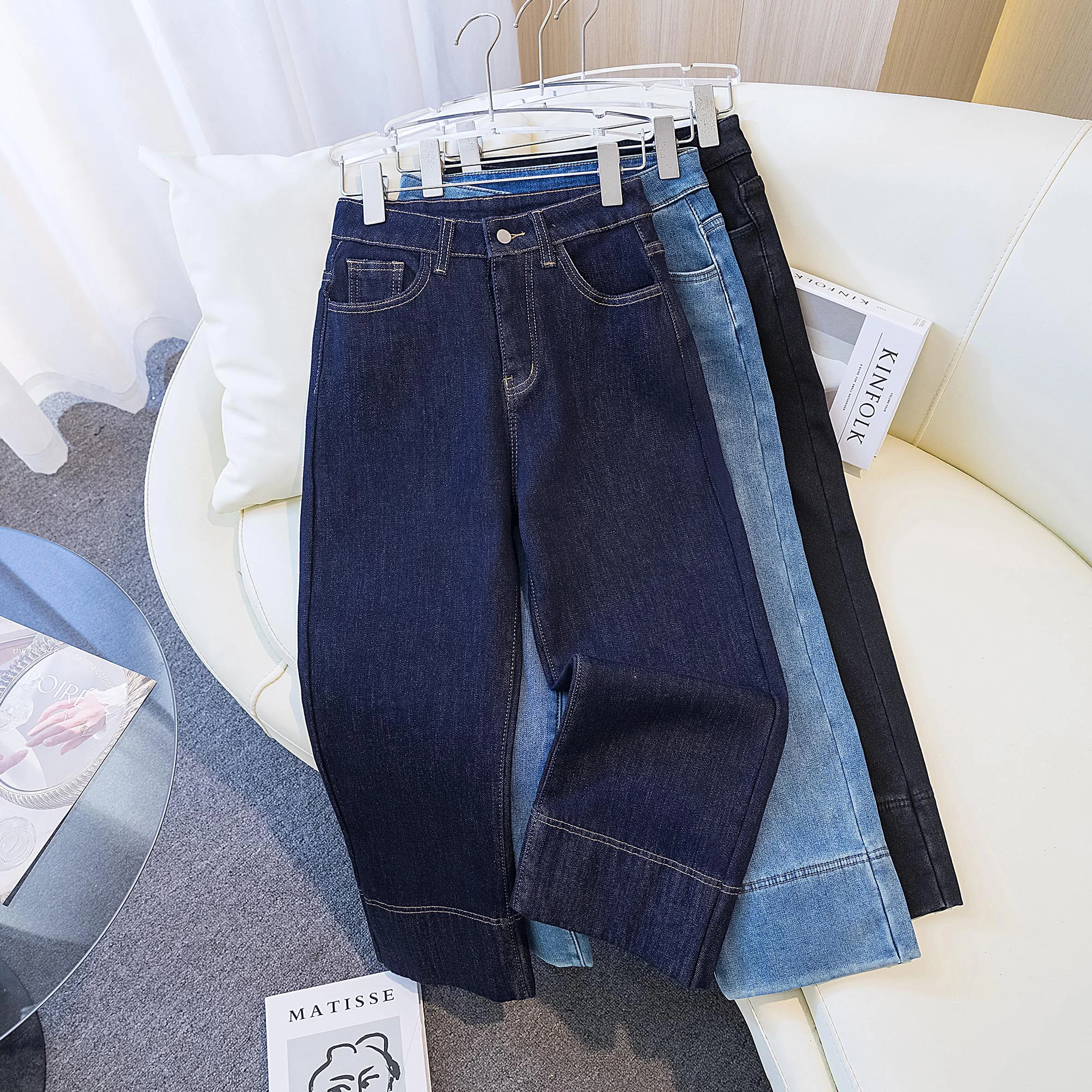 High Waist Straight Leg Denim Jeans Women's Fleece Lined Ankle Length Elastic Slimming Pants Casual Cotton Jeans
High Waist Straight Leg Denim Jeans Women's Fleece Lined Ankle Length Elastic Slimming Pants Casual Cotton Jeans