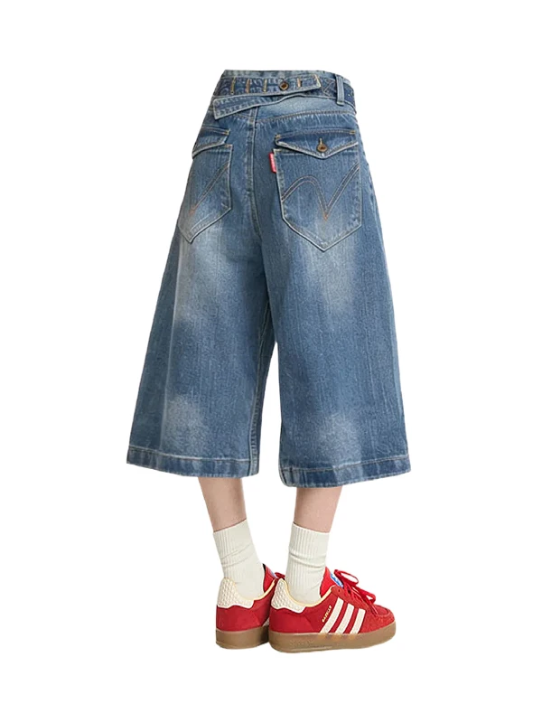 plus Size Women's Denim Capri Pants Bamboo Button Washed out Vintage Design Summer High Waist Straight Leg Trousers
plus Size Women's Denim Capri Pants Bamboo Button Washed out Vintage Design Summer High Waist Straight Leg Trousers