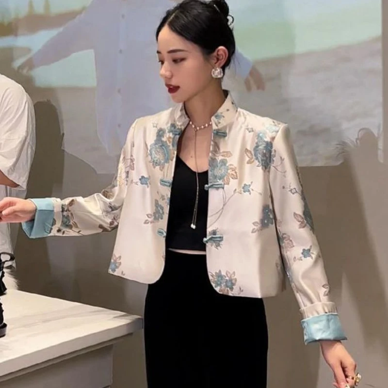 2025 Spring New Women Vintage Blue Dobby Floral Chinese Tang Costume Short Coat , Woman Imitation Silk Coats
2025 Spring New Women Vintage Blue Dobby Floral Chinese Tang Costume Short Coat , Woman Imitation Silk Coats