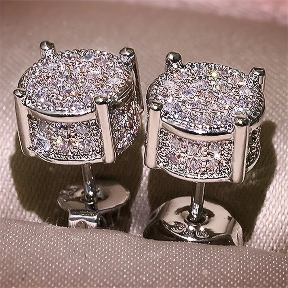 Unisex round earrings, made of hypoallergenic stainless steel, feature sparkling crystals and are suitable for daily wear
Unisex round earrings, made of hypoallergenic stainless steel, feature sparkling crystals and are suitable for daily wear