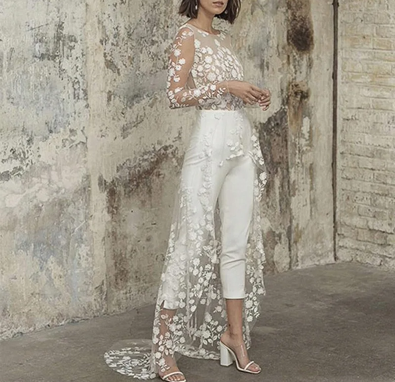 Women Jumpsuit Party Autumn New Sexy Women's Perspective Lace White Solid Fake Two-piece Jumpsuits
Women Jumpsuit Party Autumn New Sexy Women's Perspective Lace White Solid Fake Two-piece Jumpsuits