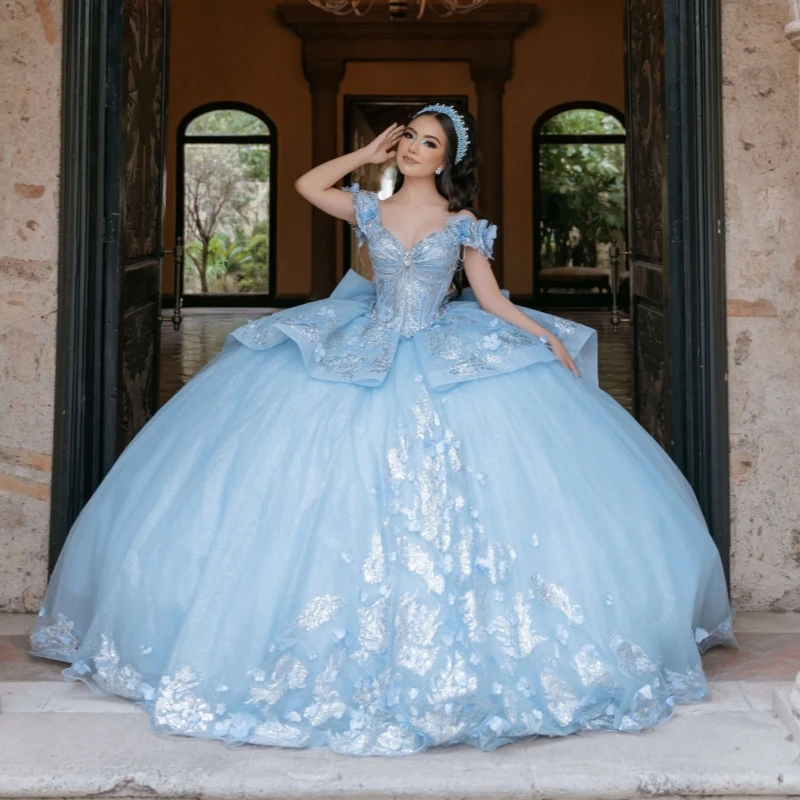 Sky Blue Shiny Ball Gown Quinceanera Dresses Applique Flower Beading Crystal Bow Tiered Tull Corset Off The Shoulder Sweet 16
Sky Blue Shiny Ball Gown Quinceanera Dresses Applique Flower Beading Crystal Bow Tiered Tull Corset Off The Shoulder Sweet 16