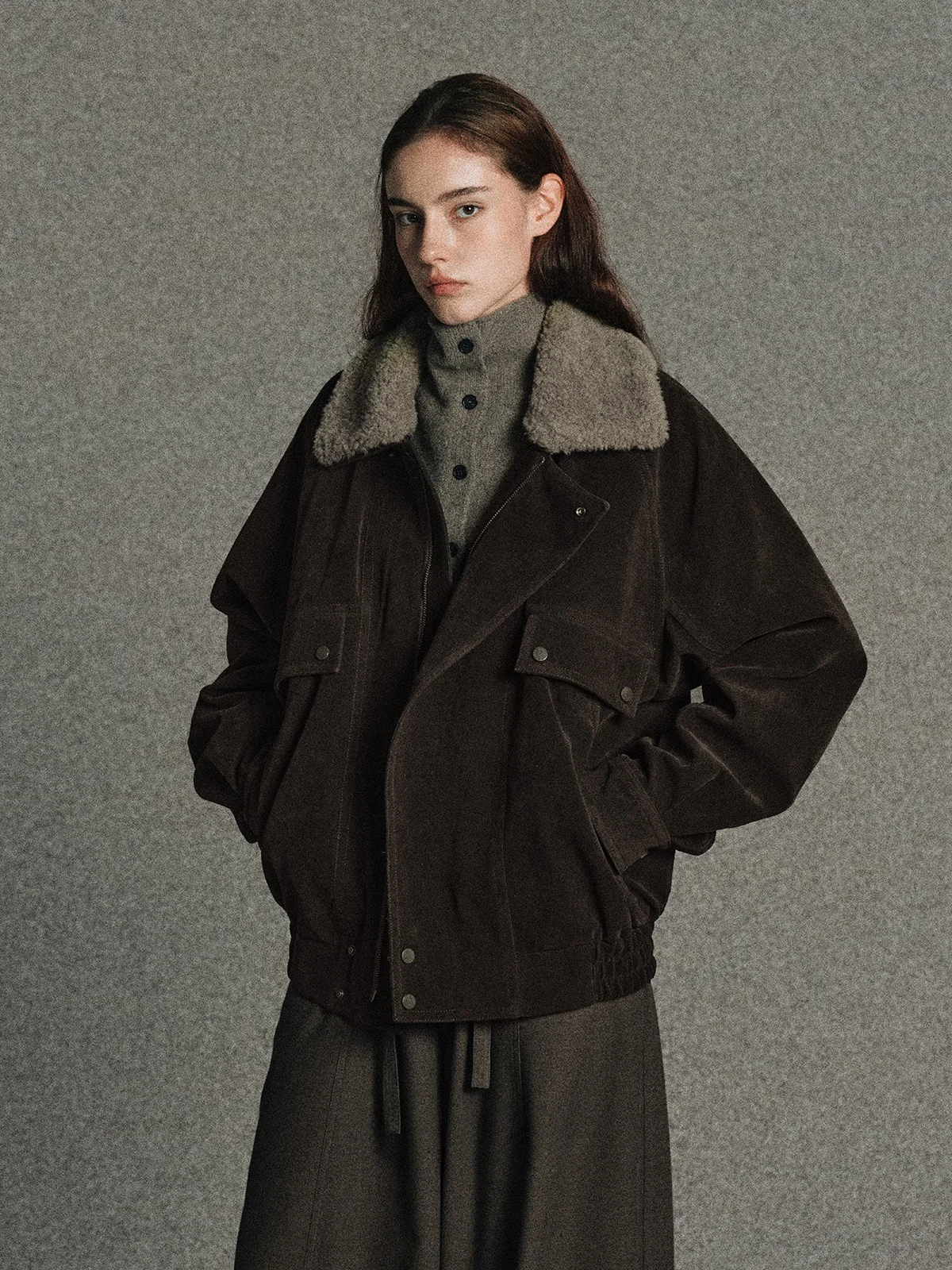 Современная куртка Sli с отстегивающимся меховым воротником, матовая, в стиле ретро, из замши, новая, утепленная, для снежной погоды, модель 3260, с длинными рукавами, стандартной длины
Современная куртка Sli с отстегивающимся меховым воротником, матовая, в стиле ретро, из замши, новая, утепленная, для снежной погоды, модель 3260, с длинными рукавами, стандартной длины