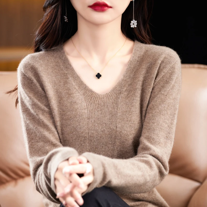 New Cashmere Sweater Women's V-neck Pullover Casual Long Sleeve Cashmere Sweater Women's Fashion sweater Autumn And Winter
New Cashmere Sweater Women's V-neck Pullover Casual Long Sleeve Cashmere Sweater Women's Fashion sweater Autumn And Winter