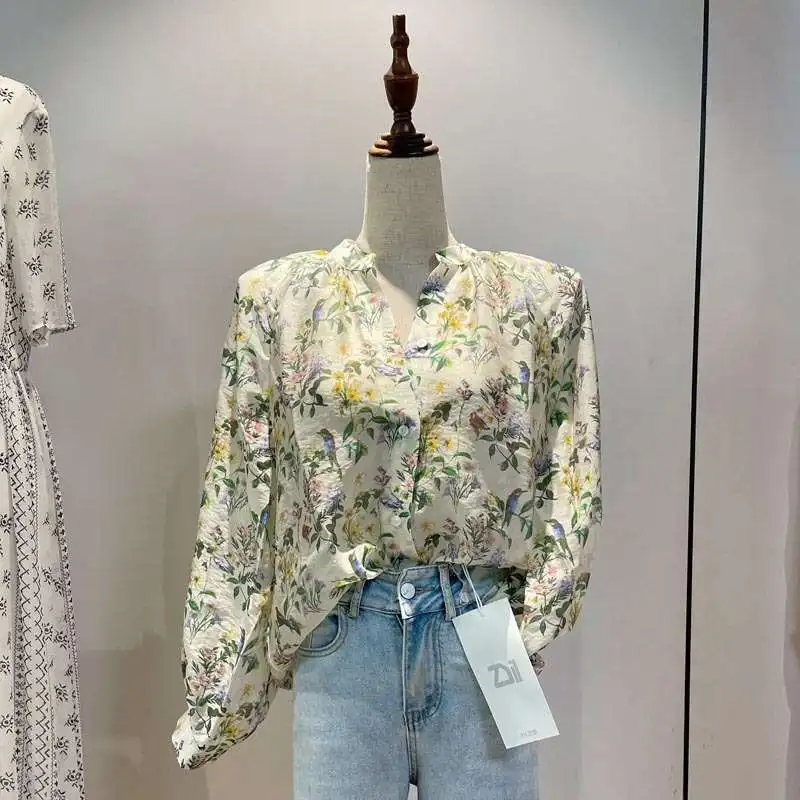 Women's Small Floral Chiffon irt Long Sve Stand Collar Spring Summer Blouse Design Sensation Floral Print Other 00% 
Women's Small Floral Chiffon irt Long Sve Stand Collar Spring Summer Blouse Design Sensation Floral Print Other 00%