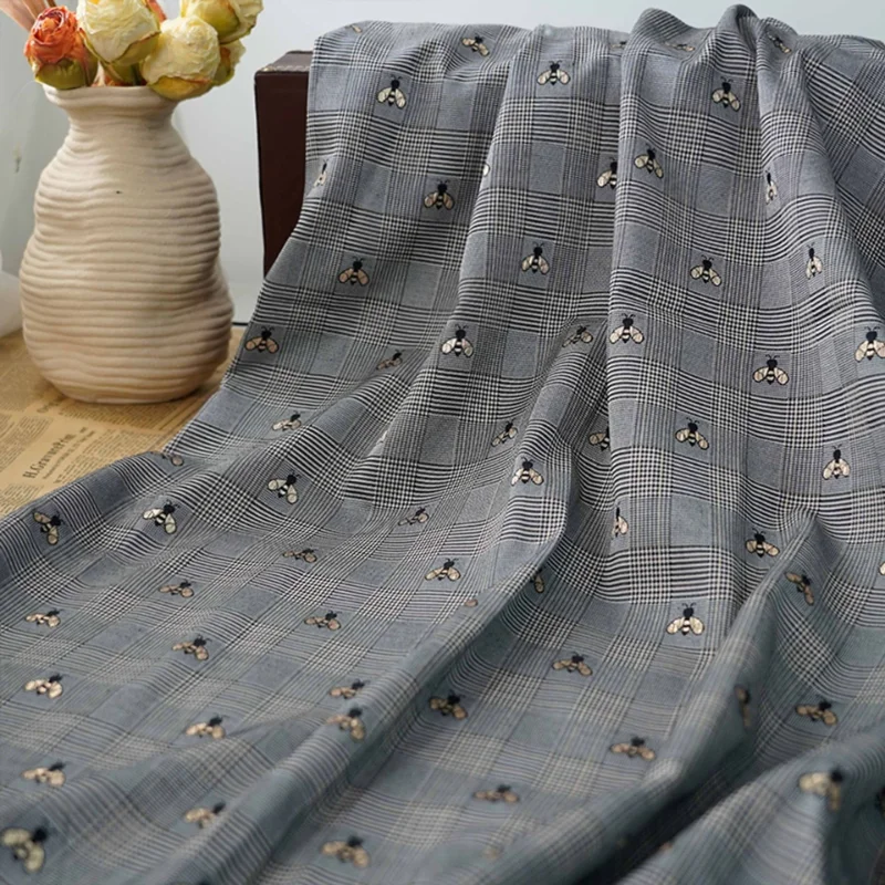 1meter Gold Thread Plaid Fabric Women Vintage Stretch Elastic Bee Stripe Soft Coat Bag Tote Decorative DIY Textile Spring Fall
1meter Gold Thread Plaid Fabric Women Vintage Stretch Elastic Bee Stripe Soft Coat Bag Tote Decorative DIY Textile Spring Fall
