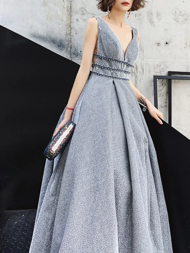 Temperament Elegant V-neck Wedding Party Vestidos Backless Sleeveless Sexy Prom Dress Slim Waist Pleated Long Evening Dresses
Temperament Elegant V-neck Wedding Party Vestidos Backless Sleeveless Sexy Prom Dress Slim Waist Pleated Long Evening Dresses
