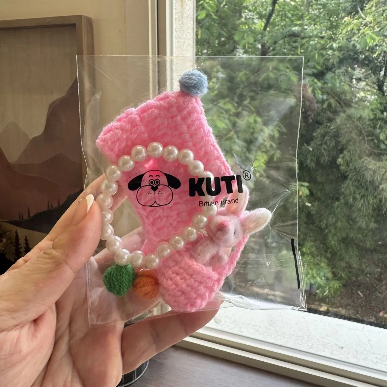 Радужное платье 17 см для Labubu, желтая вязаная шапка поставляется с ювелирными изделиями с бриллиантами, жемчужное ожерелье, красочный свитер, джинсы, модный подарок
Радужное платье 17 см для Labubu, желтая вязаная шапка поставляется с ювелирными изделиями с бриллиантами, жемчужное ожерелье, красочный свитер, джинсы, модный подарок