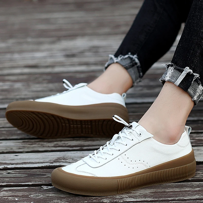 Fashion White Sports Shoes Men Casual Shoes Outdoor Flat Leather Lace-up Shoes Comfortable Men Shoes Sneackers Male Skate Shoes
Fashion White Sports Shoes Men Casual Shoes Outdoor Flat Leather Lace-up Shoes Comfortable Men Shoes Sneackers Male Skate Shoes