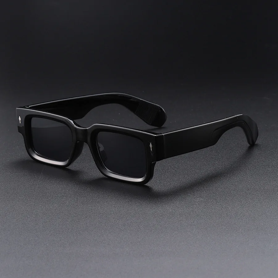 New Retro Men Black Square Sunglasses For Women Vintage Luxury Rivet Designer Sun Glasses Fashion Shades UV400 Eyeglasses
New Retro Men Black Square Sunglasses For Women Vintage Luxury Rivet Designer Sun Glasses Fashion Shades UV400 Eyeglasses