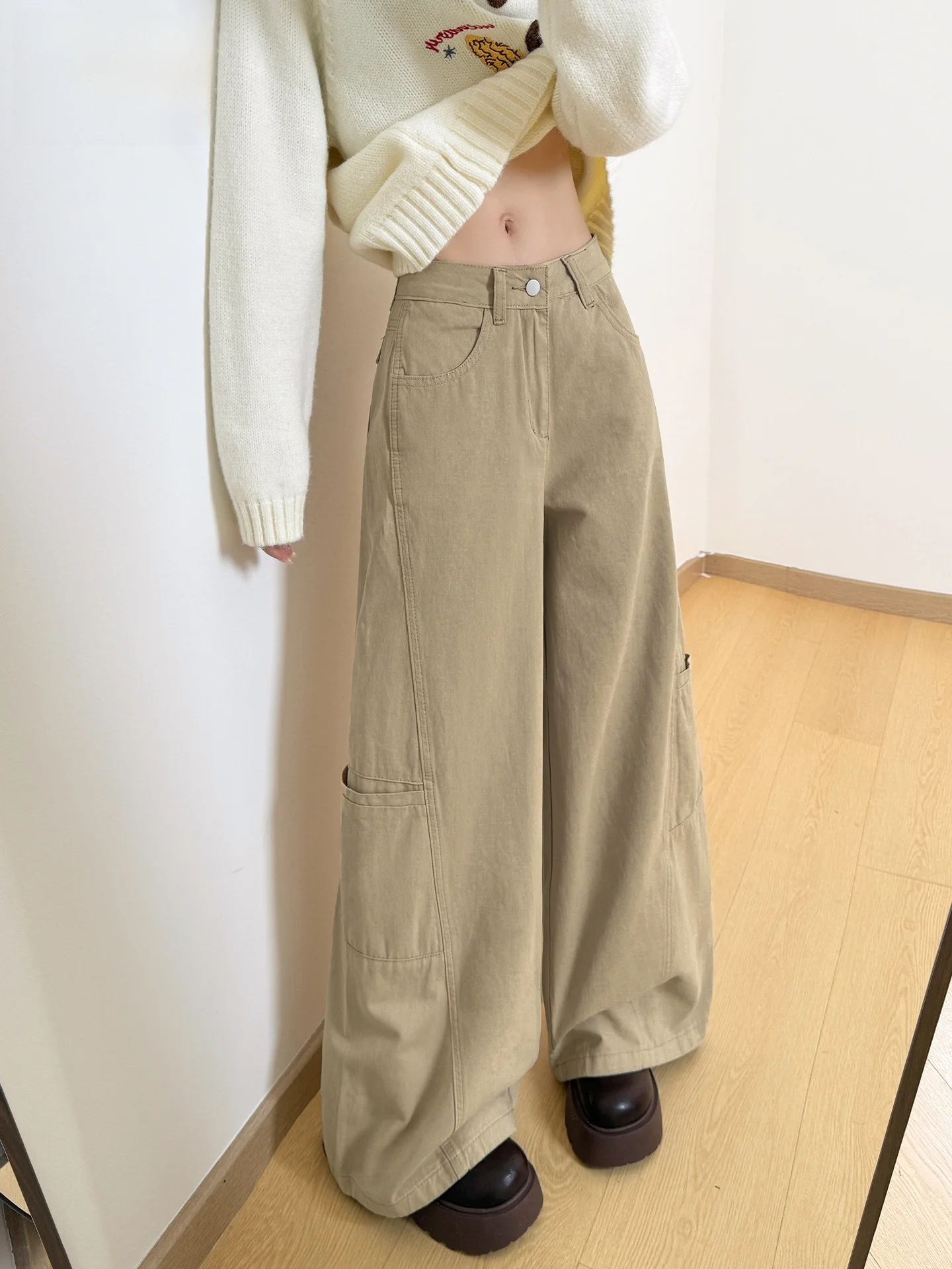 High Waist Wide Leg Denim Jeans Women's Spring Summer Slimming Casual Loose American Style Workwear Pants Trendy Chic
High Waist Wide Leg Denim Jeans Women's Spring Summer Slimming Casual Loose American Style Workwear Pants Trendy Chic