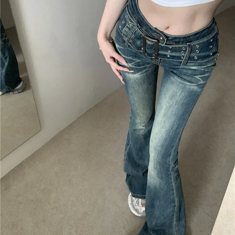 Retro American Denim Jeans Women's Summer New Design Wide Belt Decoration Spicy Girl Flared Pants High Waist Cotton Stretch
Retro American Denim Jeans Women's Summer New Design Wide Belt Decoration Spicy Girl Flared Pants High Waist Cotton Stretch