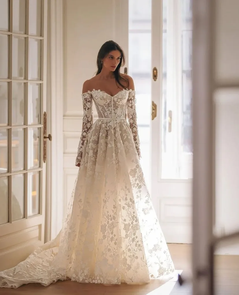 Elegant Flower Lace Wedding A Line Off Shoulder Bridal Gowns Long Sleeves Sweep Train Custom Made Garden Castle Dresses N23
Elegant Flower Lace Wedding A Line Off Shoulder Bridal Gowns Long Sleeves Sweep Train Custom Made Garden Castle Dresses N23