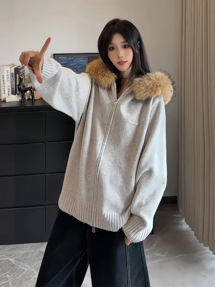 Американский вязаный кардиган-толстовка с капюшоном, свободного кроя, унисекс, для пар, с большим меховым воротником, для повседневной носки
Американский вязаный кардиган-толстовка с капюшоном, свободного кроя, унисекс, для пар, с большим меховым воротником, для повседневной носки