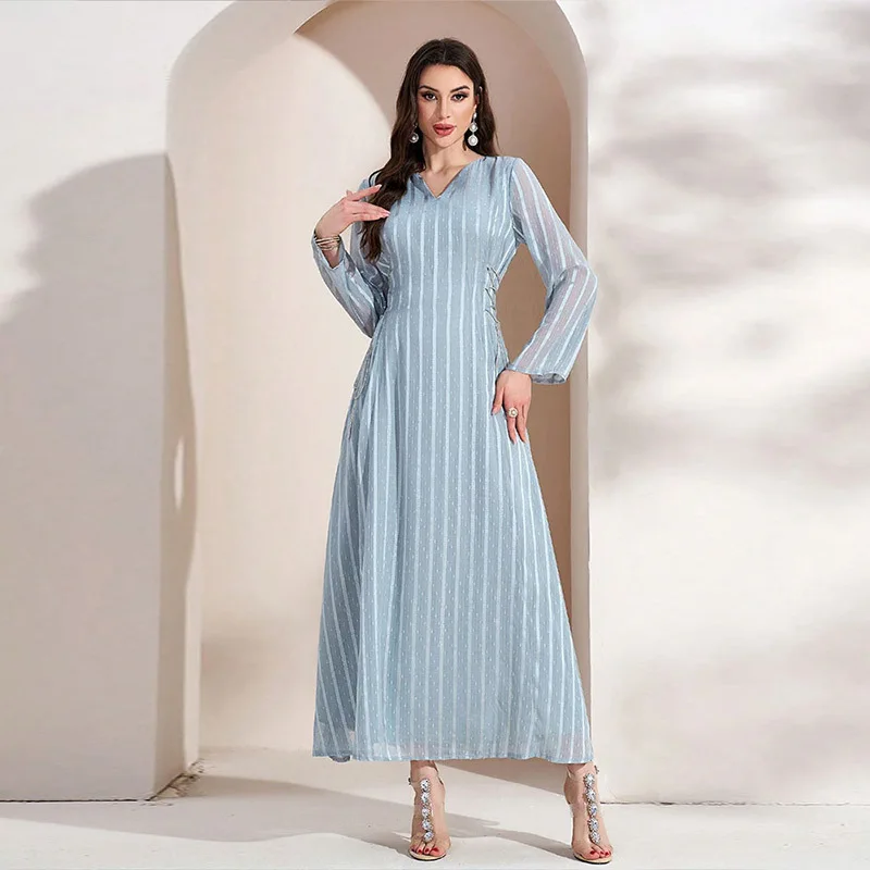 Middle Eastern women's temperament elegant fashion banquet dress long-sleeved V-neck striped long dress fashion simple temperame
Middle Eastern women's temperament elegant fashion banquet dress long-sleeved V-neck striped long dress fashion simple temperame