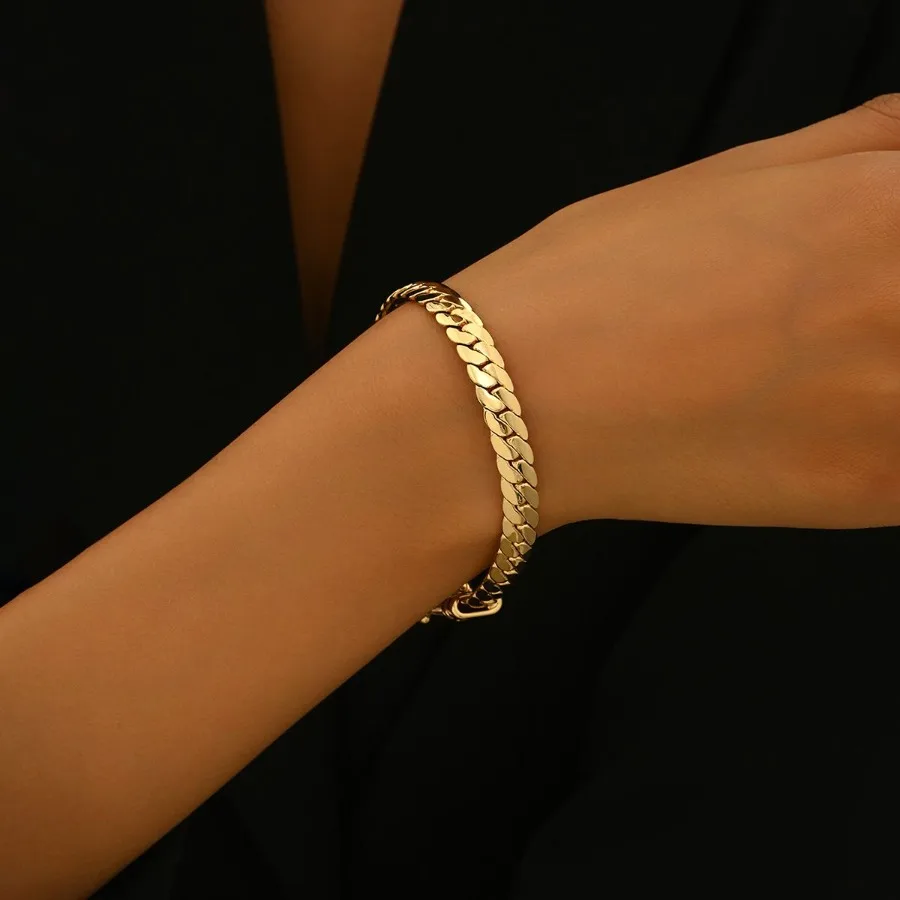 Lxalry Gold Electroplated Woven Cuff Bracelet Handmade Textured Jewelry for Women Luxury Minimalist Gift for Everyday Power Eve
Lxalry Gold Electroplated Woven Cuff Bracelet Handmade Textured Jewelry for Women Luxury Minimalist Gift for Everyday Power Eve