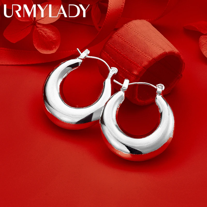 URMYLADY 925 Sterling Silver Elegant Smooth Clip Earrings For Women Luxury Wedding Engagements Party Fashion Charm Jewelry
URMYLADY 925 Sterling Silver Elegant Smooth Clip Earrings For Women Luxury Wedding Engagements Party Fashion Charm Jewelry