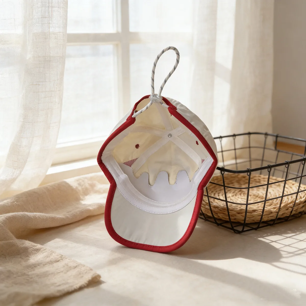 Korean Style Children's Baseball Caps Summer Letter Quick-drying Hat Outdoor Sunshade Cap Thin Embroidered Sunscreen Hats
Korean Style Children's Baseball Caps Summer Letter Quick-drying Hat Outdoor Sunshade Cap Thin Embroidered Sunscreen Hats