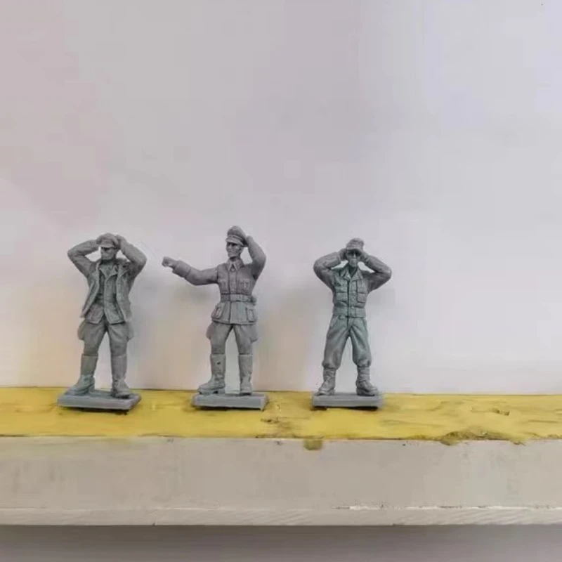 1/72 Смола литой под давлением персонаж Модель статус компенсации 3 человек Бесплатная доставка
1/72 Смола литой под давлением персонаж Модель статус компенсации 3 человек Бесплатная доставка