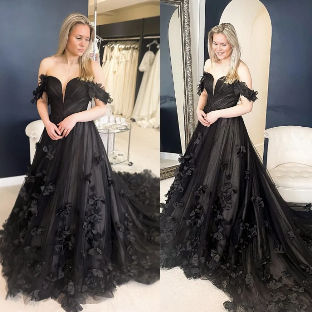 Black Dark Fairytale Wedding Dress Off Shoulder Sweetheart Floral Tulle A-Line with Train for Formal Bridal Party Customized
Black Dark Fairytale Wedding Dress Off Shoulder Sweetheart Floral Tulle A-Line with Train for Formal Bridal Party Customized