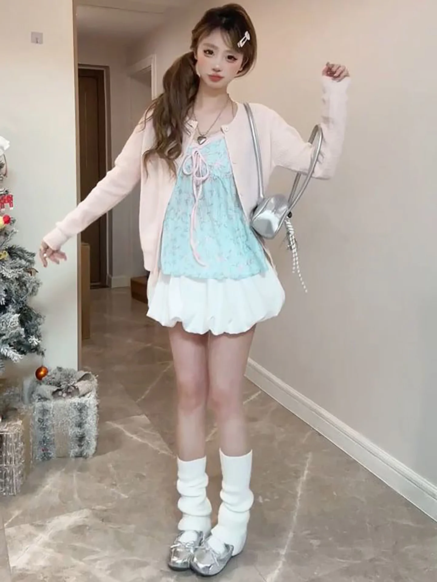 New Commuter Gentle Pink Knitted Long Sleeve Open Cardigan with Knot Floral Inner Wear Two Piece Set Fashionable Wo...
New Commuter Gentle Pink Knitted Long Sleeve Open Cardigan with Knot Floral Inner Wear Two Piece Set Fashionable Wo...