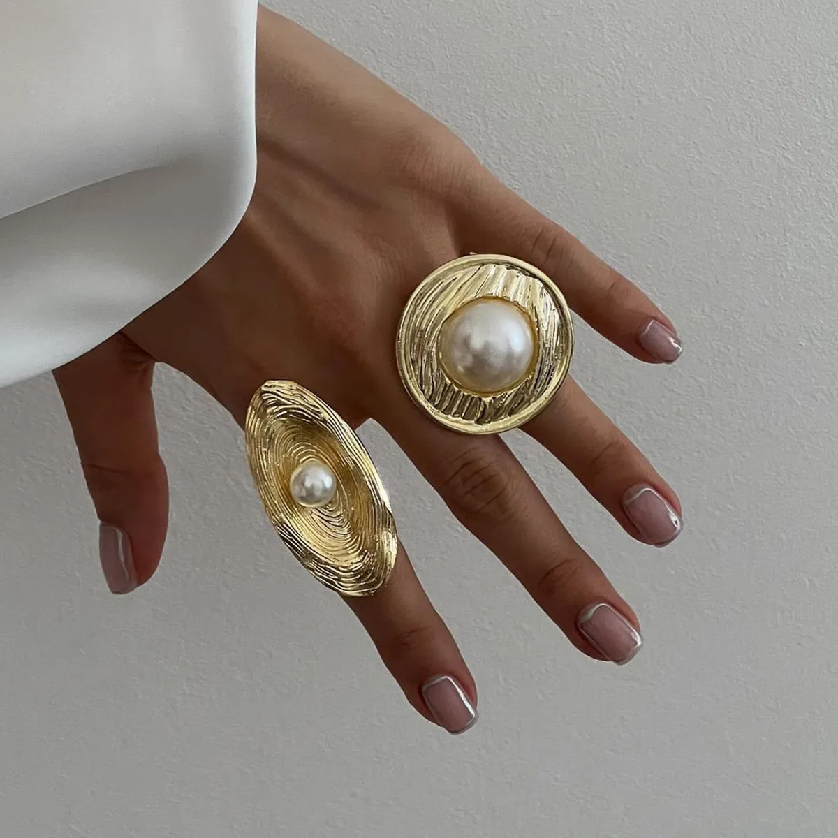 Stainless Steel PVD 18K Gold Plated Tarnish Waterproof Pearl Inlay Rings For Woman Jewelry Wholesale INS
Stainless Steel PVD 18K Gold Plated Tarnish Waterproof Pearl Inlay Rings For Woman Jewelry Wholesale INS