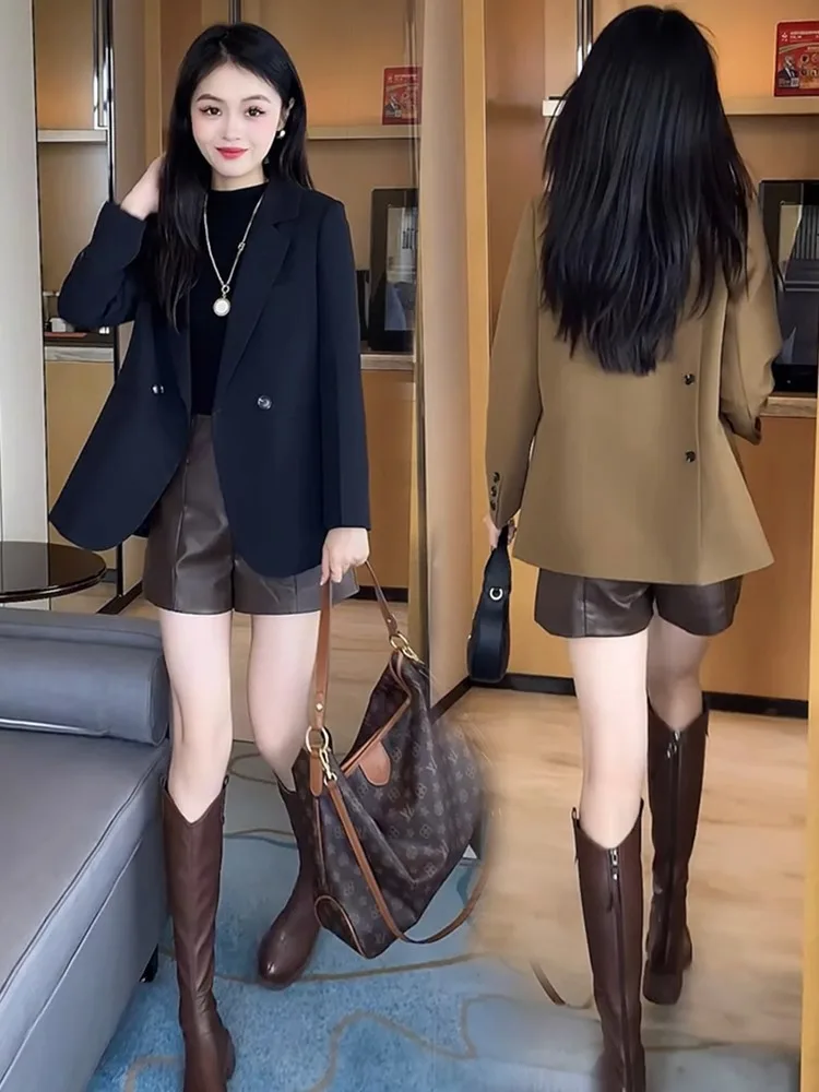 Повседневный профессиональный женский костюмный пиджак 2026 Весна-Осень, новинка, популярный, маленький размер, в западном стиле, высокое качество, для офиса
Повседневный профессиональный женский костюмный пиджак 2026 Весна-Осень, новинка, популярный, маленький размер, в западном стиле, высокое качество, для офиса