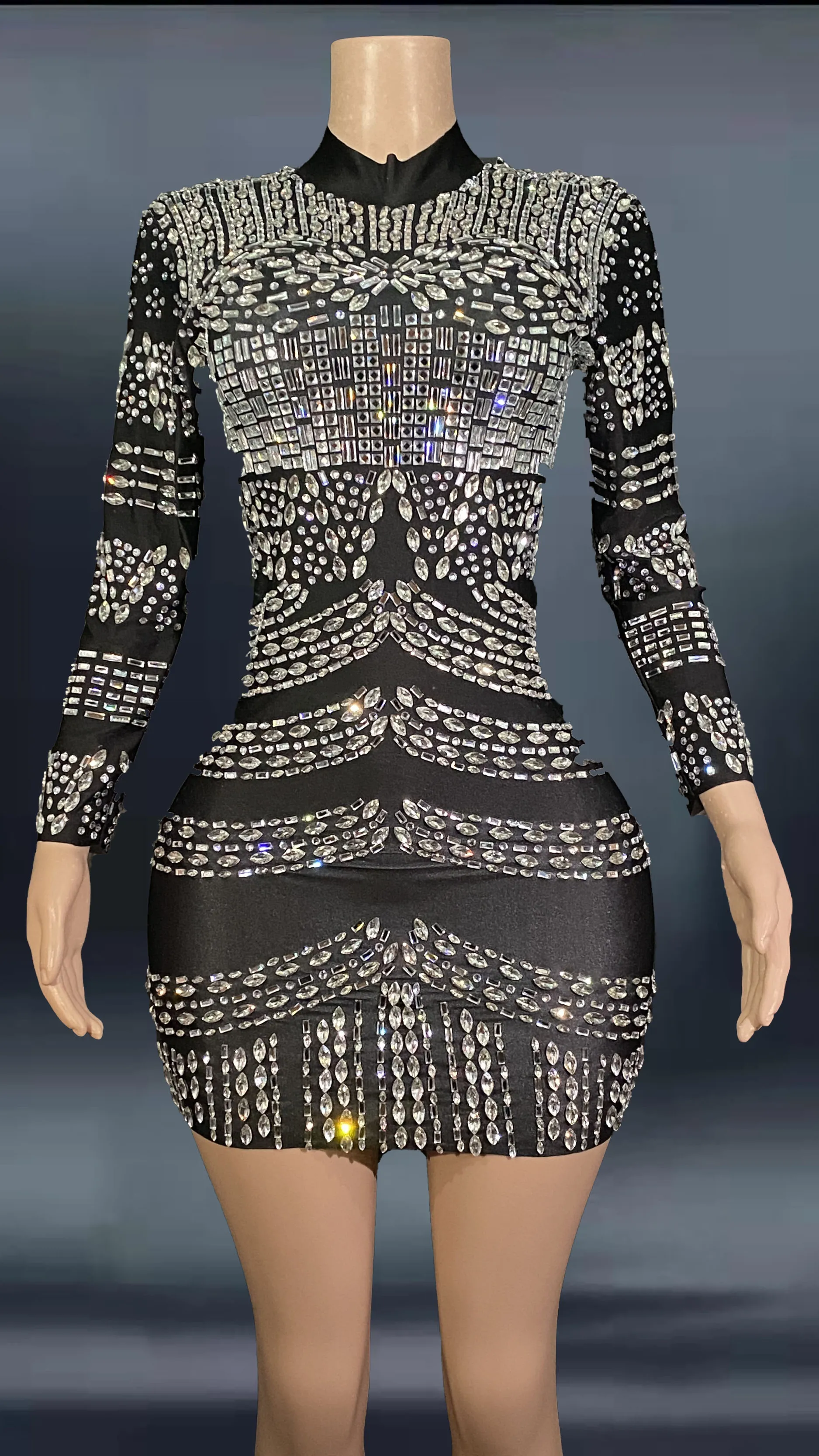 Shining Silver Rhinestones Black Dress Women's Birthday Prom Celebrate Long Sleeves Dress Evening Dance Stretch plus size
Shining Silver Rhinestones Black Dress Women's Birthday Prom Celebrate Long Sleeves Dress Evening Dance Stretch plus size
